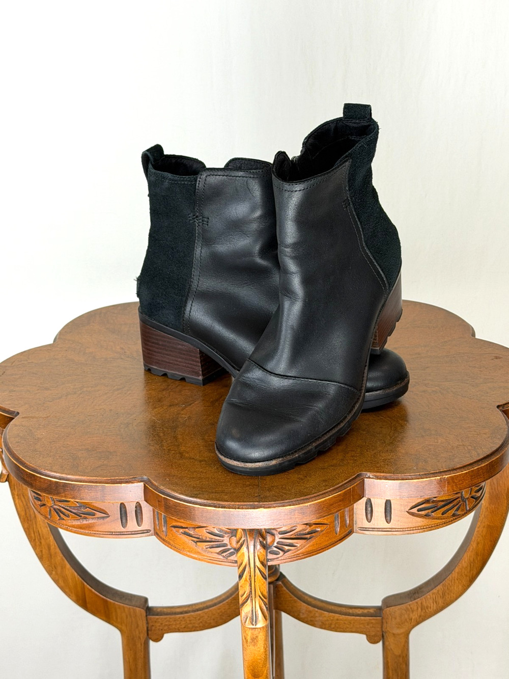 Sorel Black Leather with Chunky Heel Short Boot US Womens 7.5 #M0142